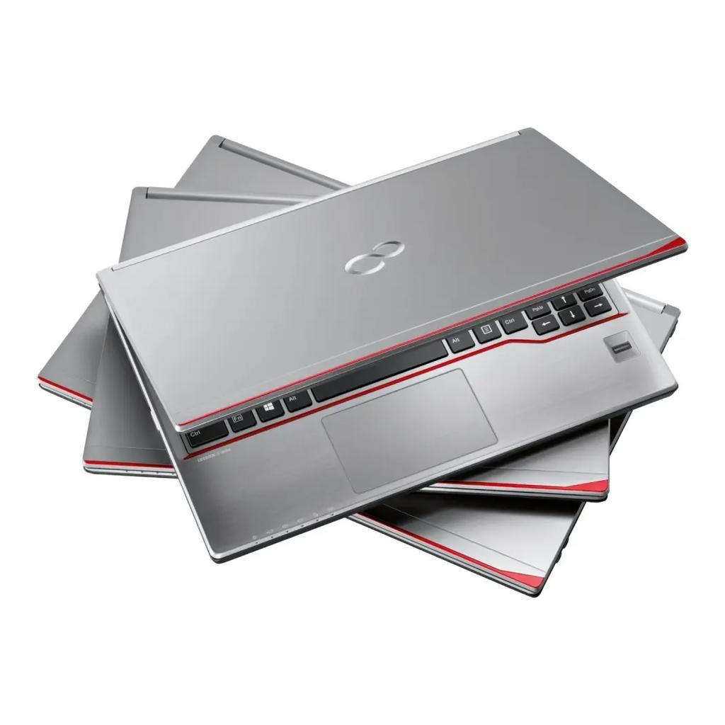 Fujitsu LifeBook E736 13" Core i5 2.4 GHz - SSD 256 Go - 8 Go QWERTZ - Allemand